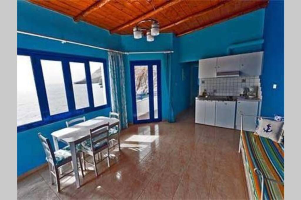 Great Sea-View Apartment. Khora Sfakion Bagian luar foto