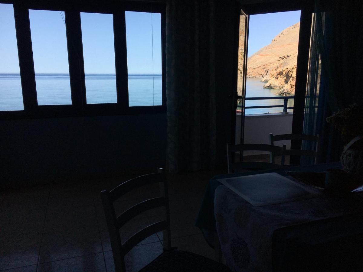 Great Sea-View Apartment. Khora Sfakion Bagian luar foto